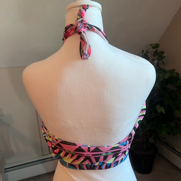 AMI Clubwear Bikini - Picture 3 of 5